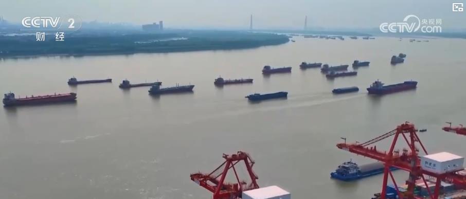 长江干线上中下游实现航行规则统一 开启高效通航新阶段 长江干线上中下游实现航行规则统一 开启高效通航新阶段