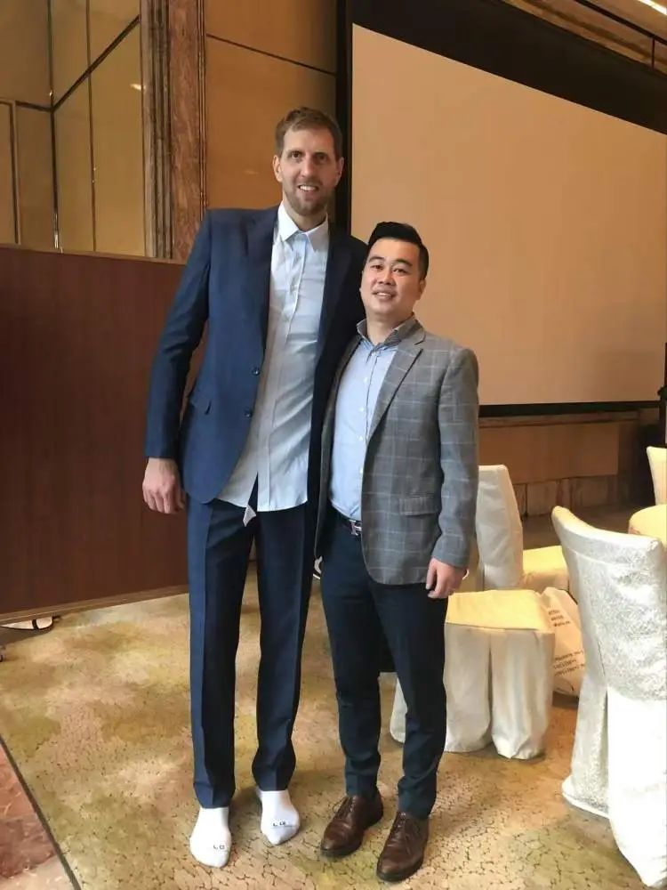 大部分上海人不熟悉的这处市场，是老外一下飞机就去的“秘密基地”！网友：店员“人均英语八级”