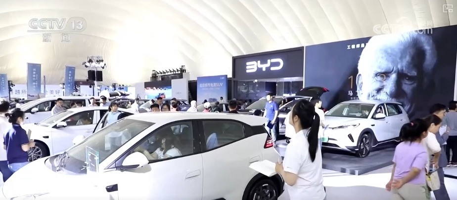 回升，增长7.9%、青睐，超53%……“关键词+数字”透视汽车换“新”热潮