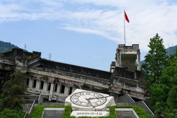 17年前被救的孩子们，现在过得怎么样了？