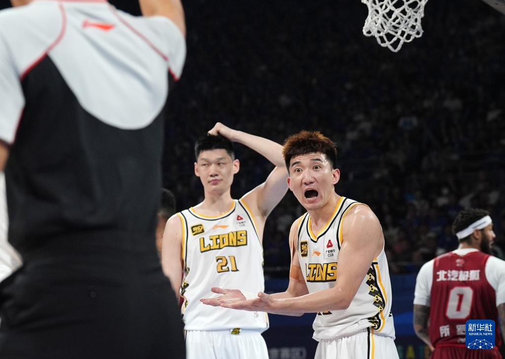 CBA总决赛第三场：北京北汽不敌浙江方兴渡