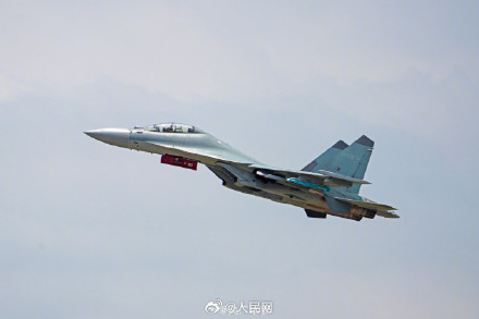 直刺云霄！空军飞行训练大片来袭