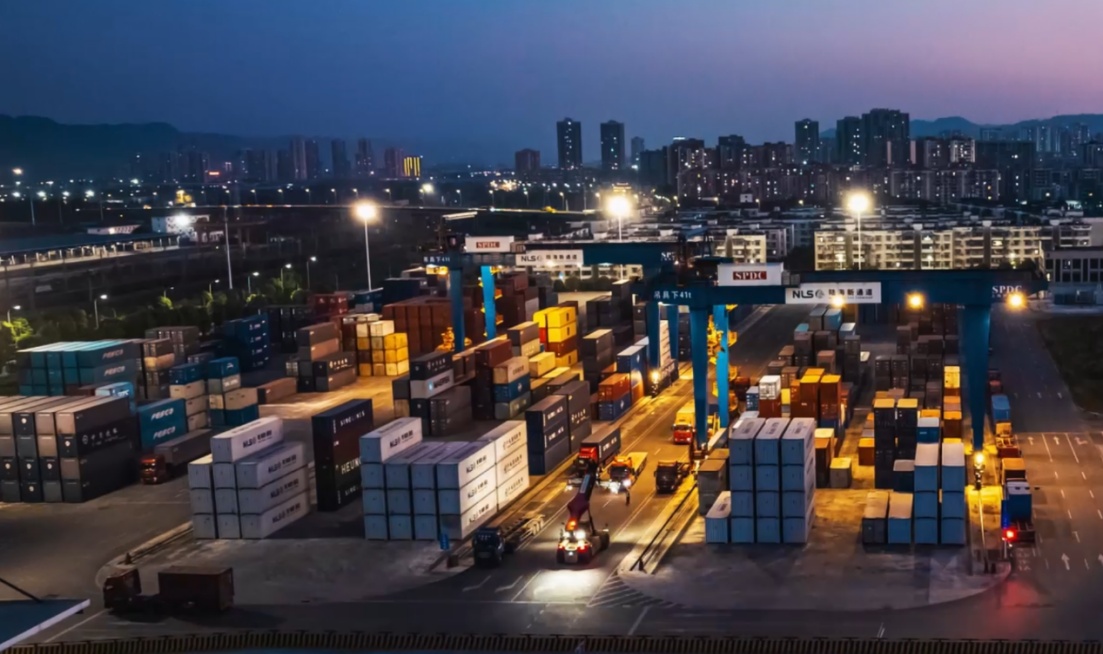 跨境物流突围向上