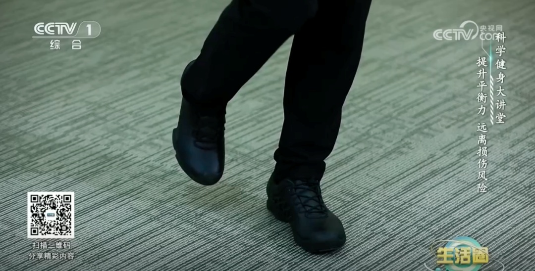 如果这个动作坚持不到10秒，你就该警惕了！