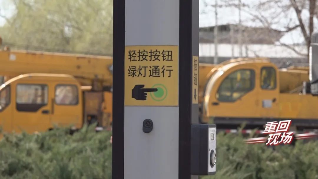 血泪教训!斑马线上“致命相遇”!未戴头盔+超速撞击,两人同责敲警钟! 血泪教训!斑马线上“致命相遇”!未戴头盔+超速撞击,两人同责敲警钟!