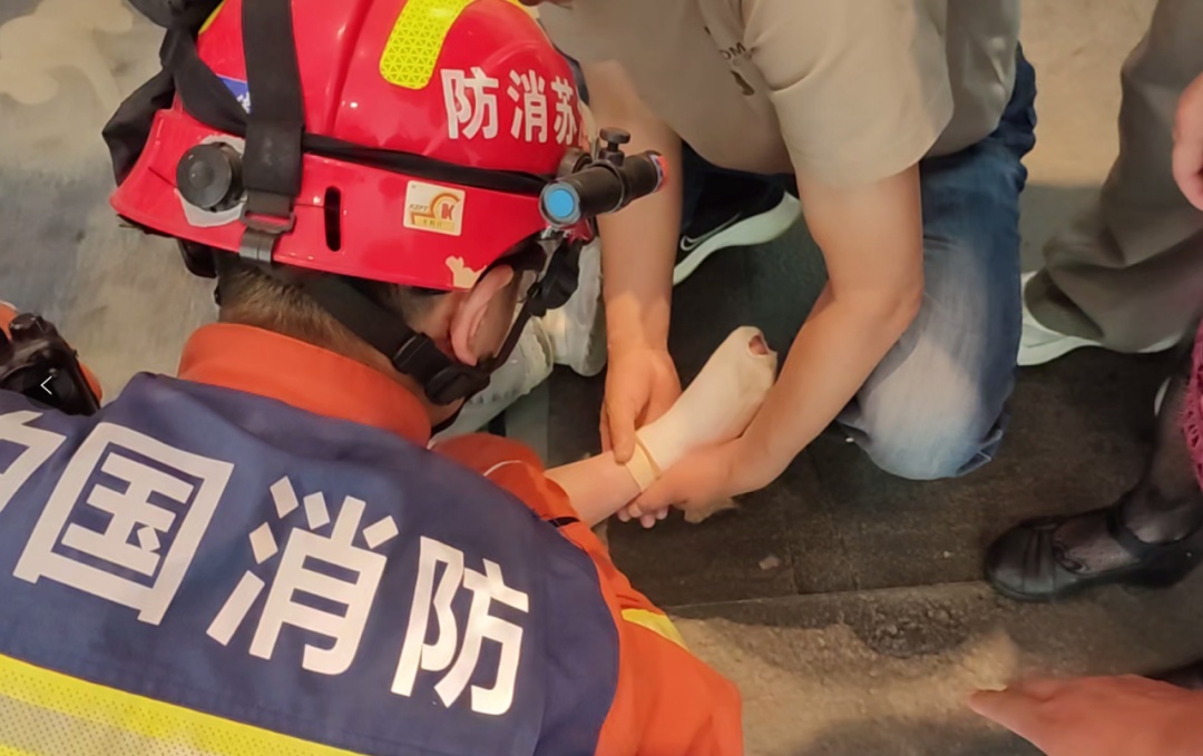 监控曝光!镇江一酒店,4岁女孩发生意外 监控曝光!镇江一酒店,4岁女孩发生意外