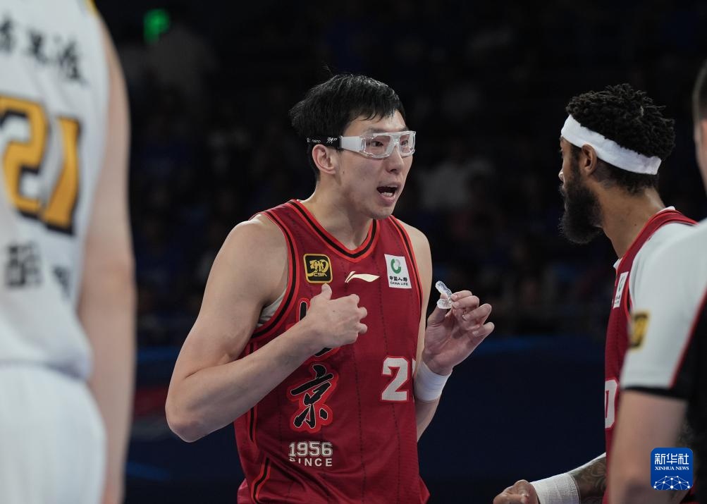 CBA总决赛第三场：北京北汽不敌浙江方兴渡