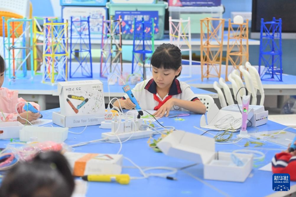 广西梧州:药韵传薪火 科创绘童心 广西梧州:药韵传薪火 科创绘童心