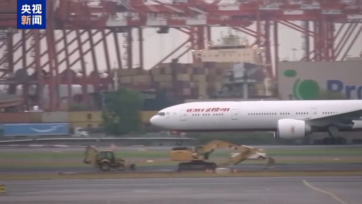 纽瓦克机场混乱持续 美交通部拟削减航班缓解延误危机 纽瓦克机场混乱持续 美交通部拟削减航班缓解延误危机