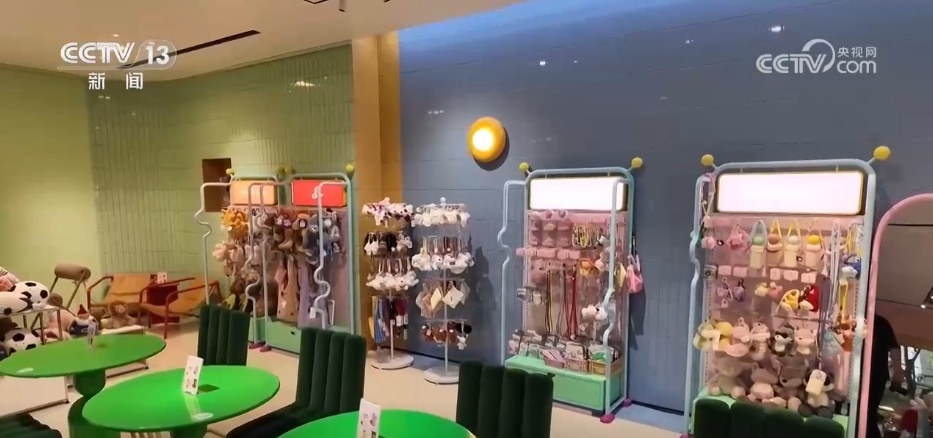 “年轻力”打造消费新图景 “小而美”店铺激活城市消费新潜能 “年轻力”打造消费新图景 “小而美”店铺激活城市消费新潜能