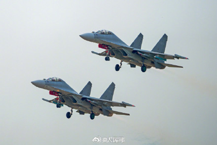 直刺云霄！空军飞行训练大片来袭