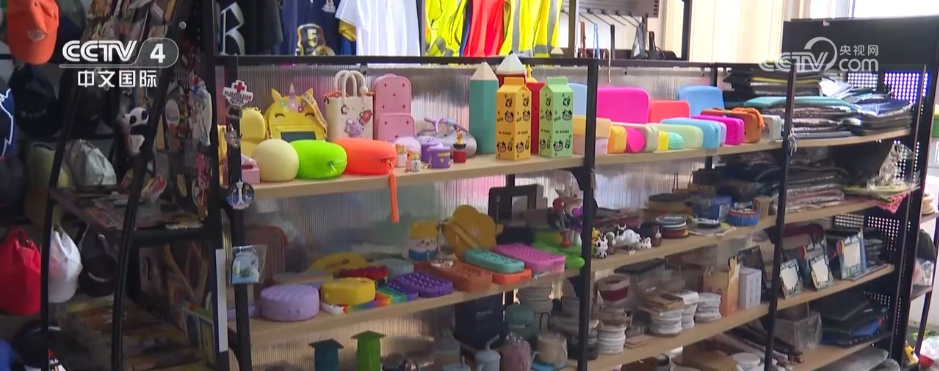 “情绪消费”热兴起 “消费快乐”与“快乐消费”促进市场多元发展