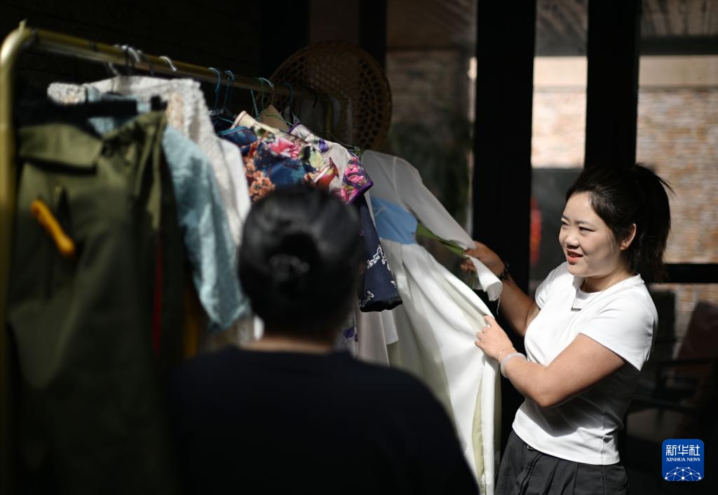 图片故事丨栖居山水间 迎接四方客