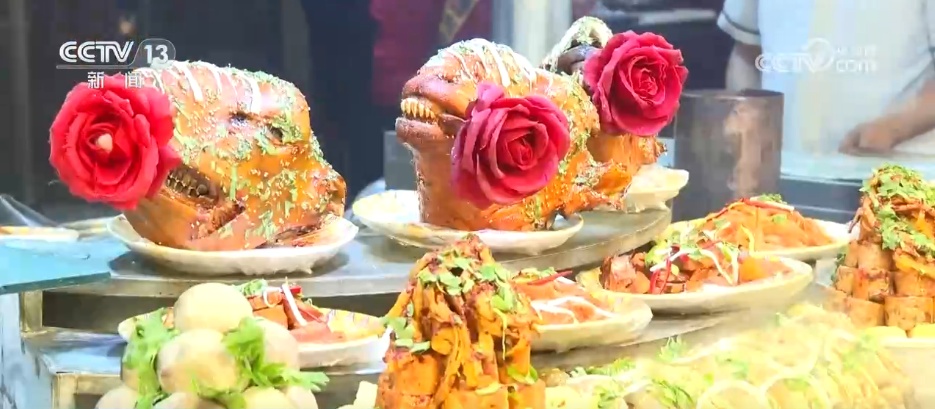 “烟火气”点亮城乡“夜经济” 释放夜间消费新活力 “烟火气”点亮城乡“夜经济” 释放夜间消费新活力