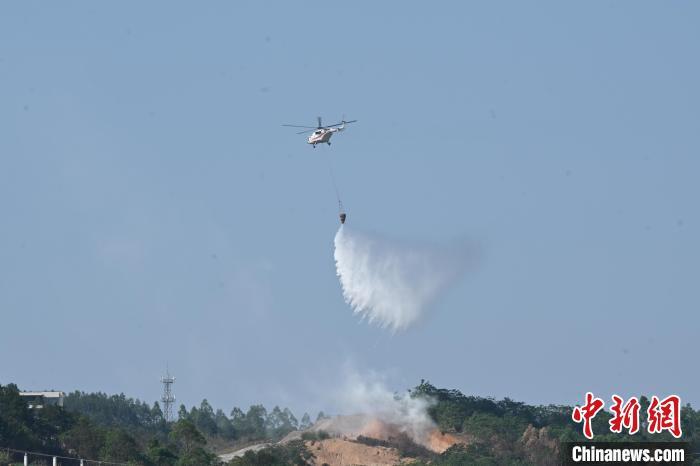 “应急使命·2025”——台风防范应对演习在广西举行