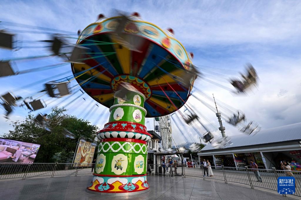 阿拉木图:科克托别山掠影 阿拉木图:科克托别山掠影