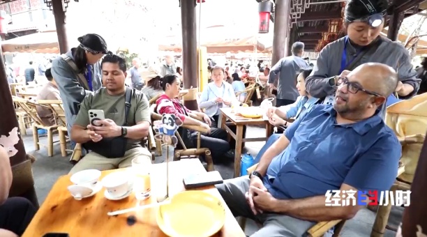 新消费催生新职业 &nbsp;年轻人解锁这些新赛道