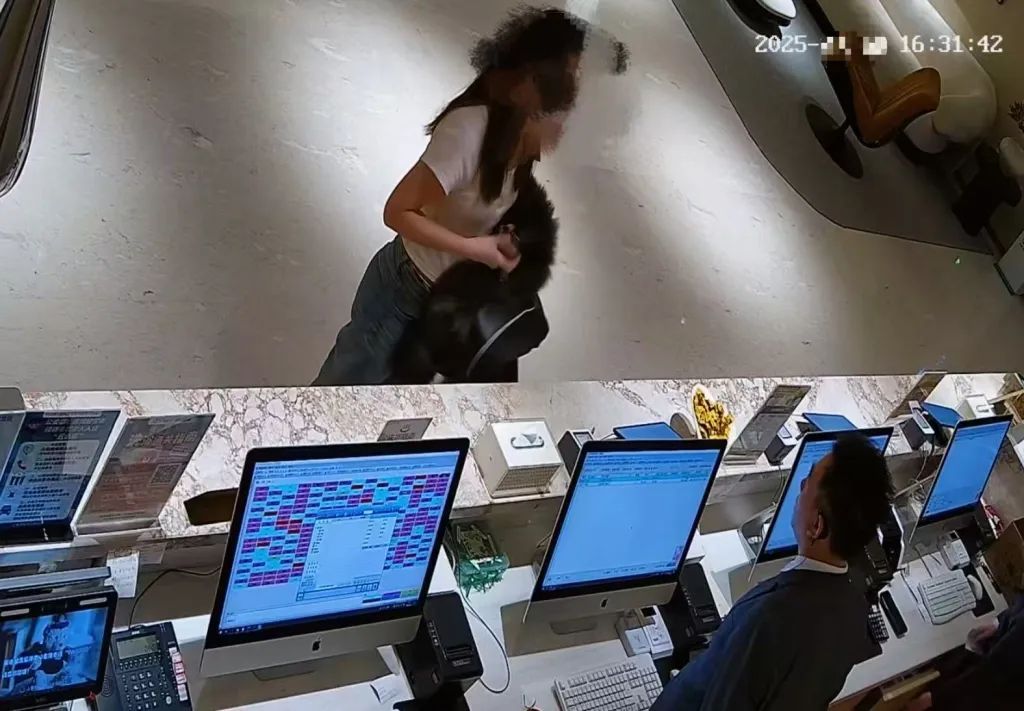 女子靠这招“薅羊毛”住酒店一个月几乎没花钱?警方通报:刑拘! 女子靠这招“薅羊毛”住酒店一个月几乎没花钱?警方通报:刑拘!