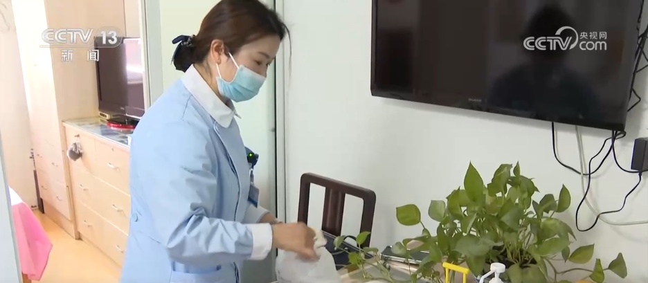 上门送“医”靠 以民生“小切口”守护百姓“大健康” 上门送“医”靠 以民生“小切口”守护百姓“大健康”