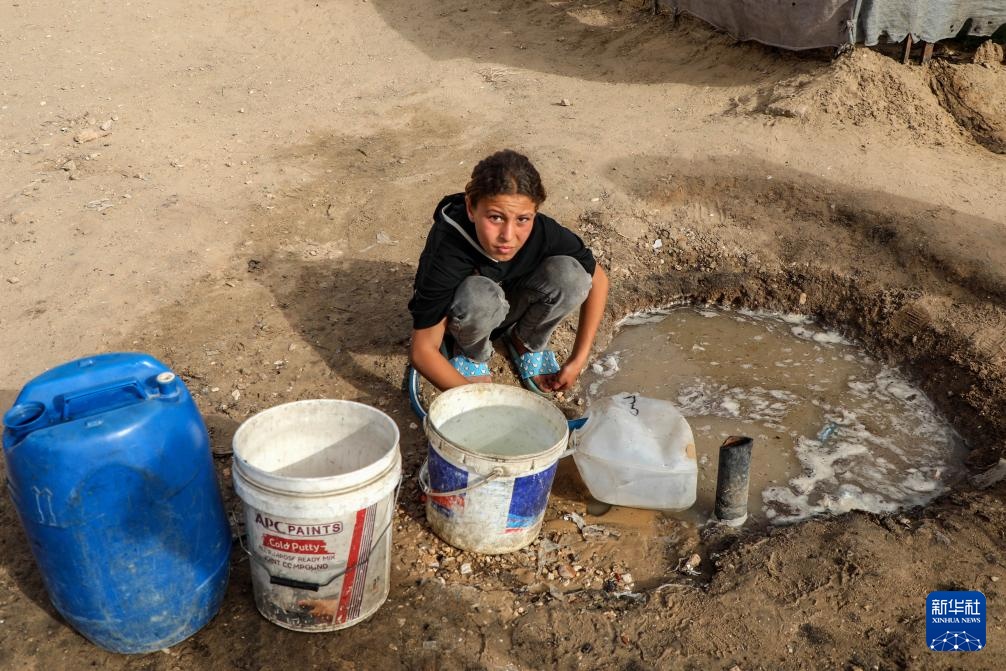 加沙地带：流离失所者营地的儿童