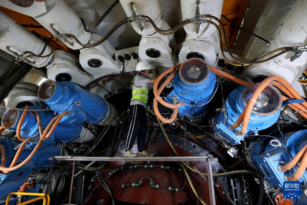 深汕铁路超大直径盾构机掘进深圳中心城区 深汕铁路超大直径盾构机掘进深圳中心城区