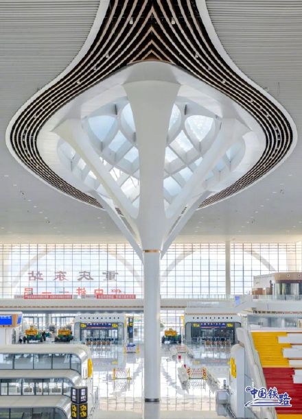 中国高铁站的“站房美学”！重庆东站即将惊艳亮相