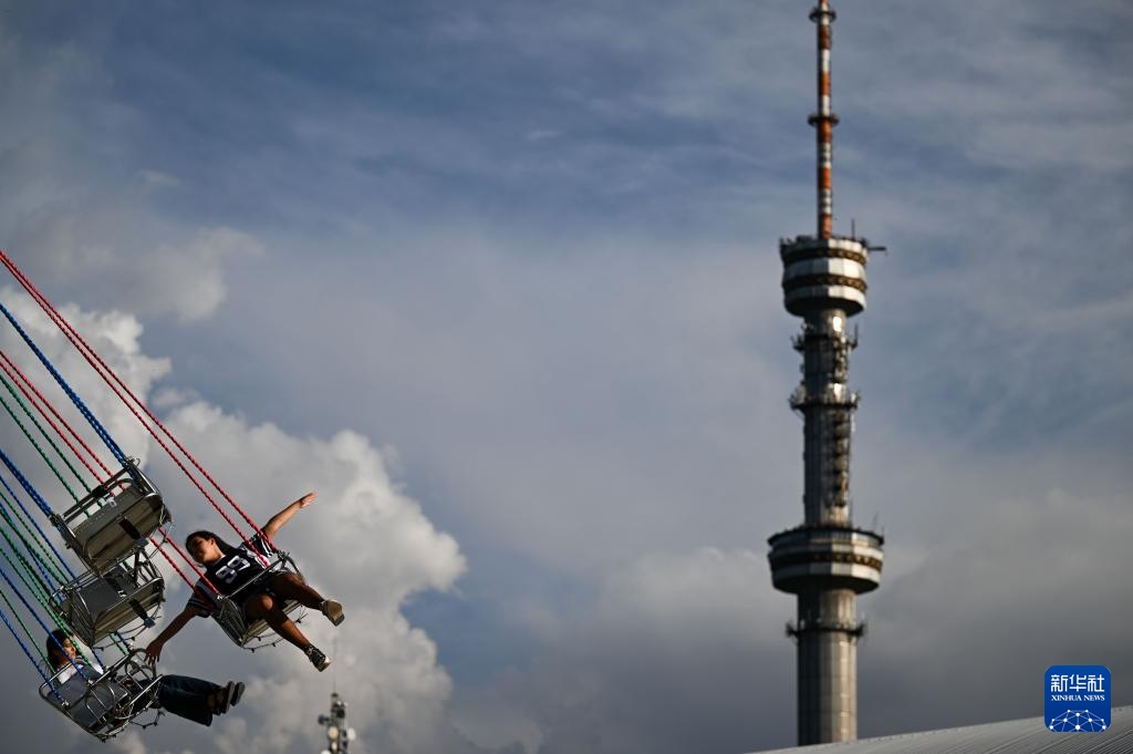 阿拉木图:科克托别山掠影 阿拉木图:科克托别山掠影