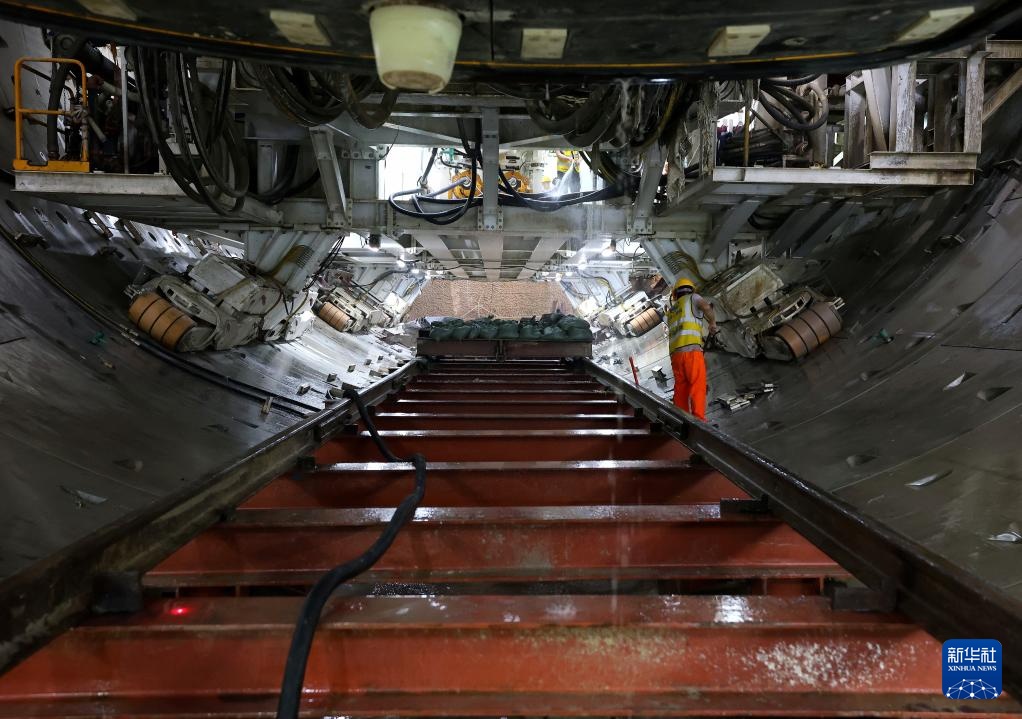 深汕铁路超大直径盾构机掘进深圳中心城区 深汕铁路超大直径盾构机掘进深圳中心城区