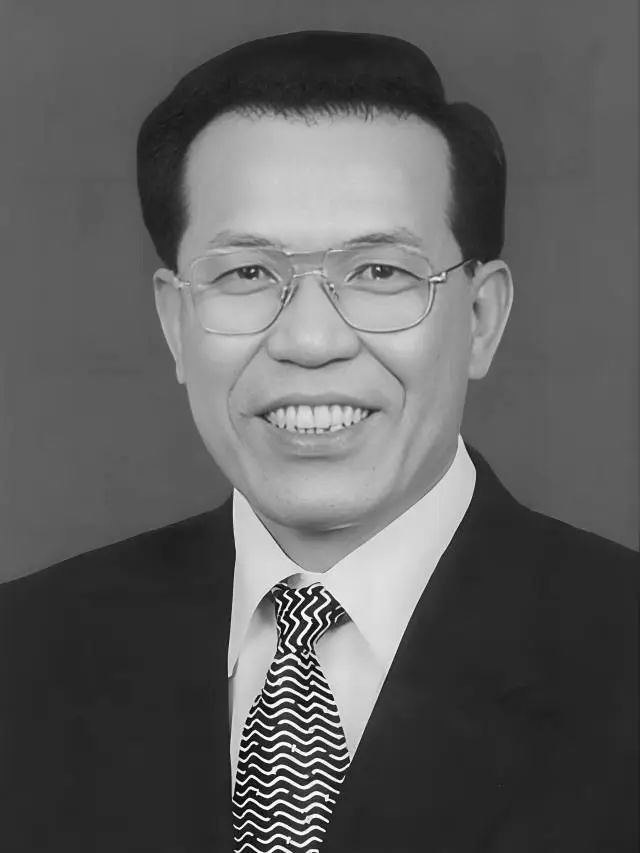 卢瑞华同志逝世 卢瑞华同志逝世