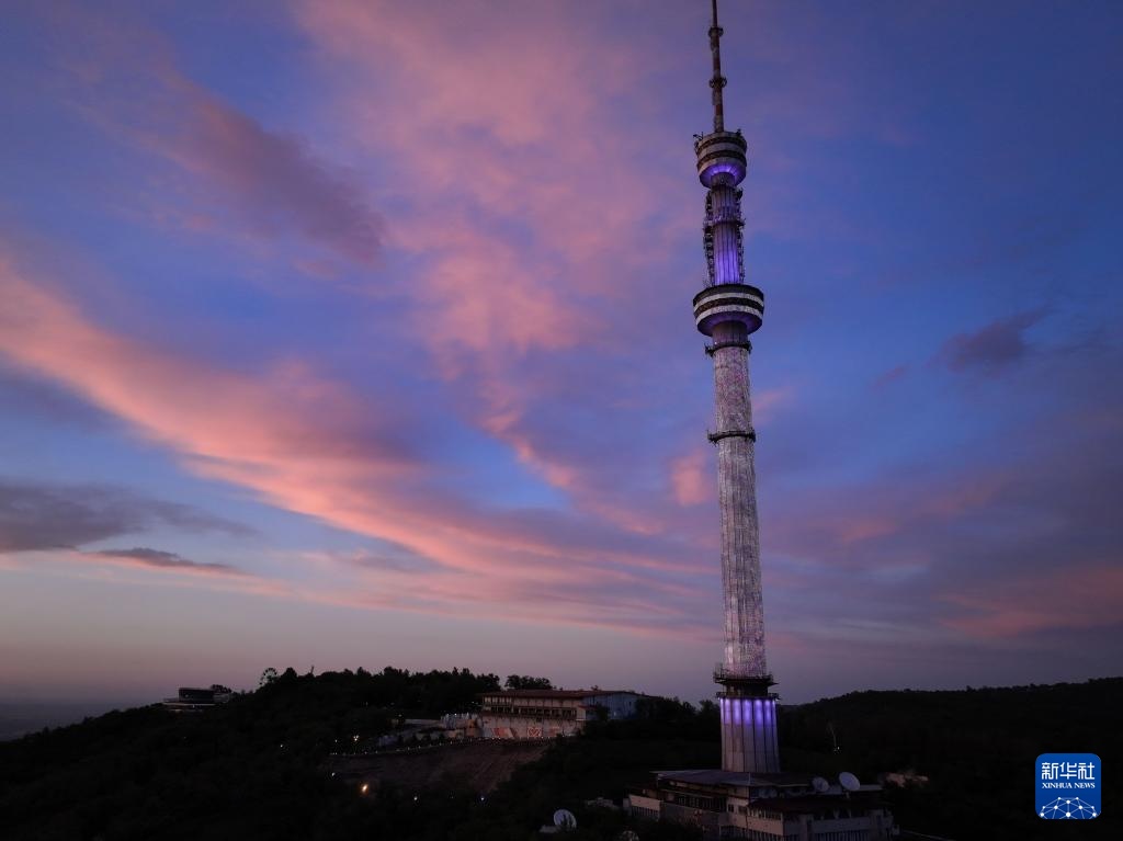 阿拉木图:科克托别山掠影 阿拉木图:科克托别山掠影