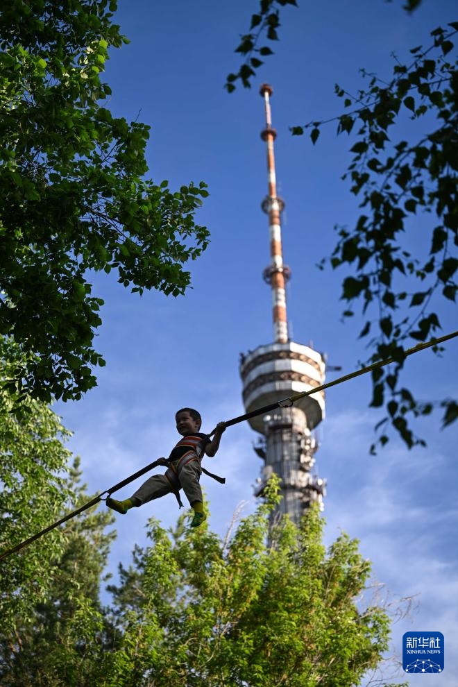 阿拉木图:科克托别山掠影 阿拉木图:科克托别山掠影