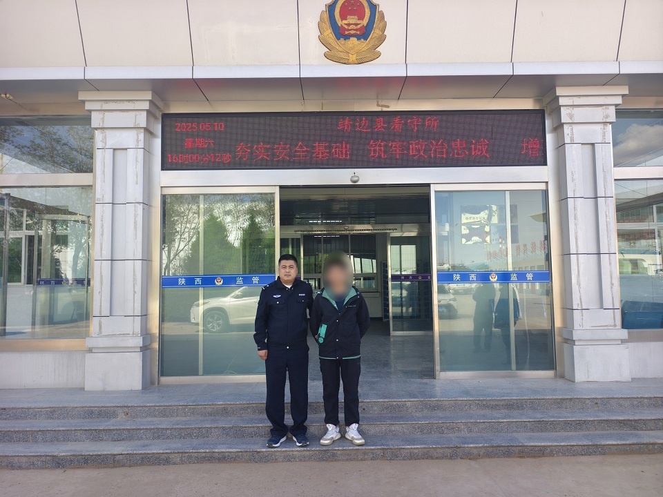 打篮球费手机?男子多次偷球友手机被警方刑拘! 打篮球费手机?男子多次偷球友手机被警方刑拘!