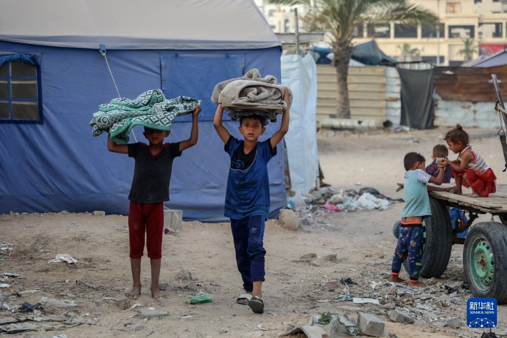 加沙地带：流离失所者营地的儿童
