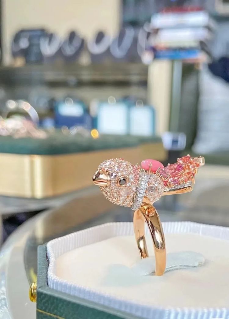 价值50万元珠宝,快递途中消失!一年后真相大白,原来是他…… 价值50万元珠宝,快递途中消失!一年后真相大白,原来是他……