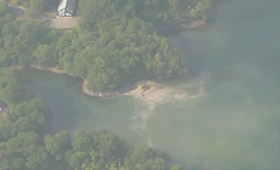 一日本航空自卫队飞机坠毁 一日本航空自卫队飞机坠毁