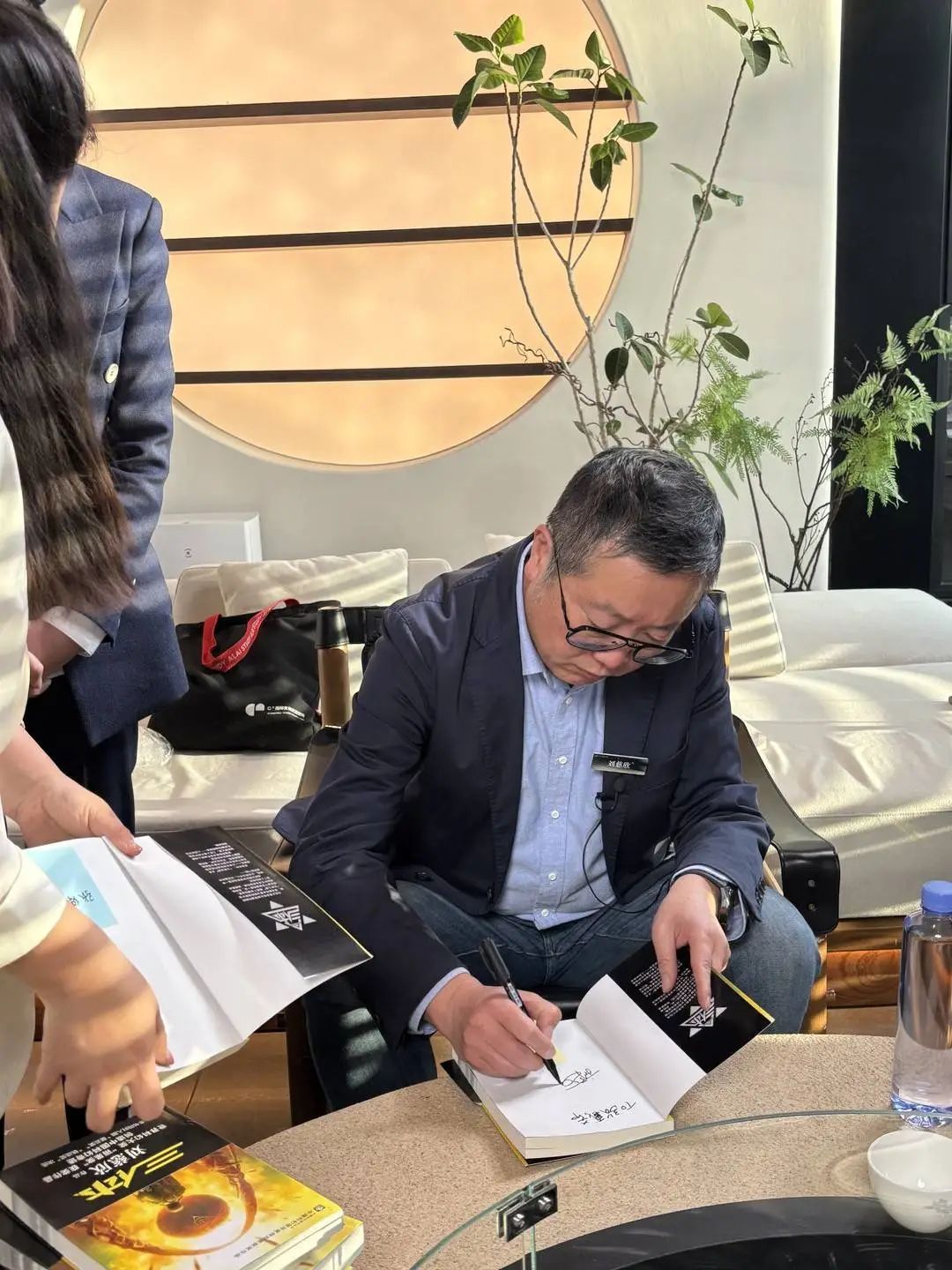 封面新闻对话刘慈欣:《三体》之后,我一直耐心等待灵感的降临 封面新闻对话刘慈欣:《三体》之后,我一直耐心等待灵感的降临