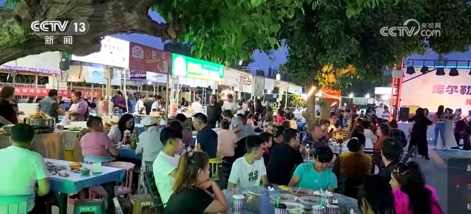 “烟火气”点亮城乡“夜经济” 释放夜间消费新活力 “烟火气”点亮城乡“夜经济” 释放夜间消费新活力