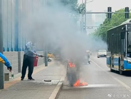 好样的！北京公交驾驶员~