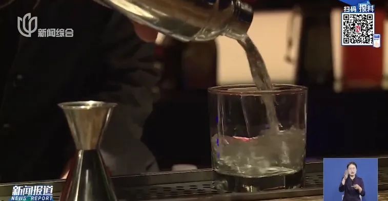 17岁少年凌晨醉酒溺亡，父母把同饮人等全告了！上海法院这样判