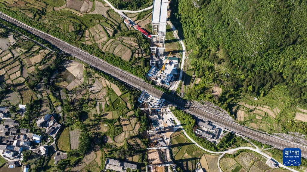 贵平高速公路建设进入冲刺阶段