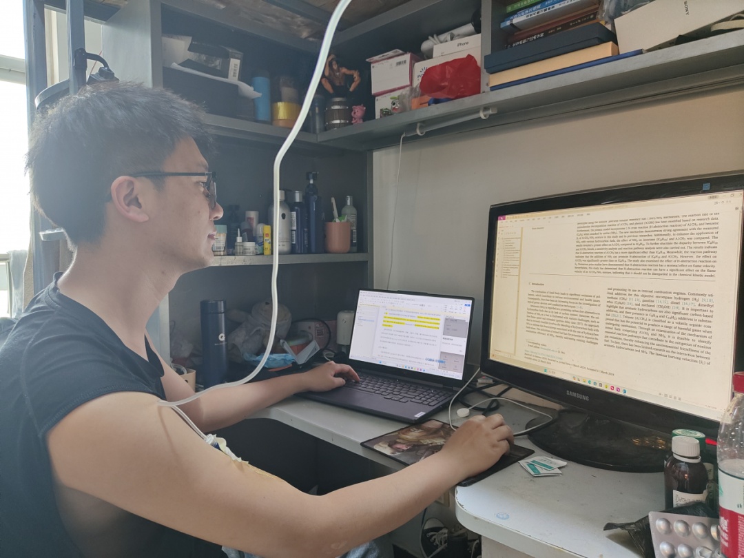 发表13篇SCI论文！导师患癌离世，他患白血病……太不容易！