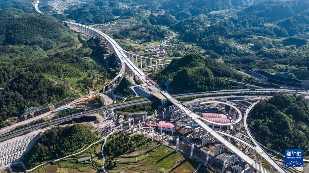 贵平高速公路建设进入冲刺阶段