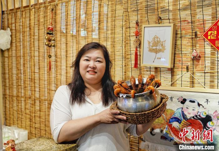 台胞“石头姐姐”的“店仔”情缘：“用家乡味道，交天津朋友”
