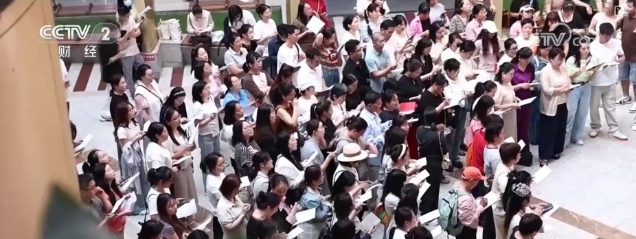 生意做遍全世界，韧性、坚持！老板们“卷”起舌音 句句都是生意经