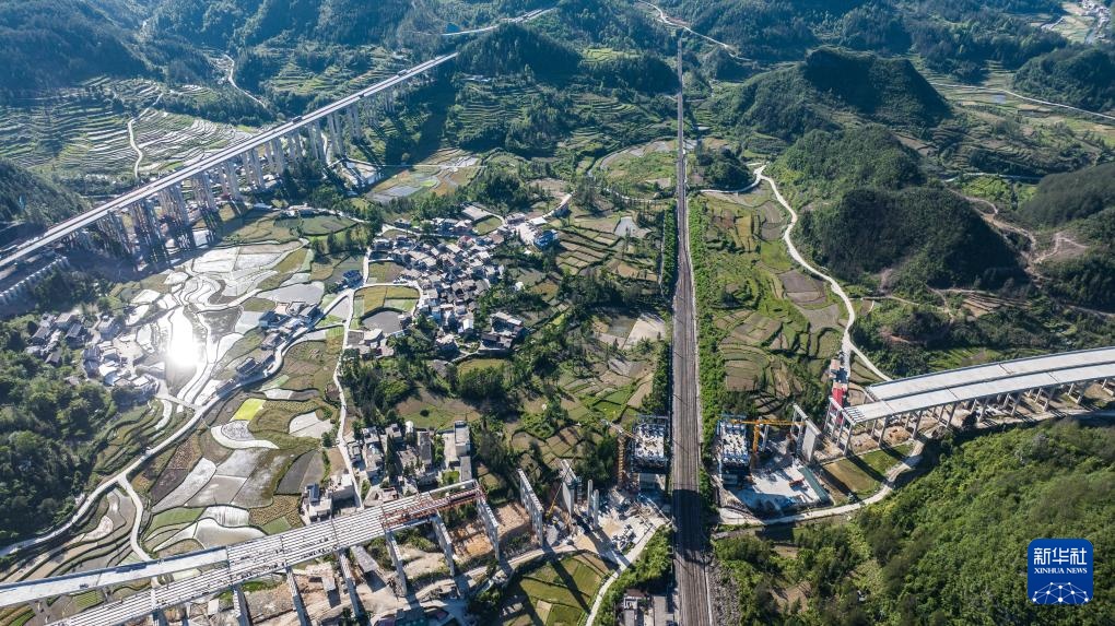 贵平高速公路建设进入冲刺阶段