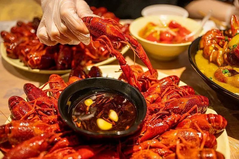 小龙虾价格暴跌近50%!还会再降 小龙虾价格暴跌近50%!还会再降