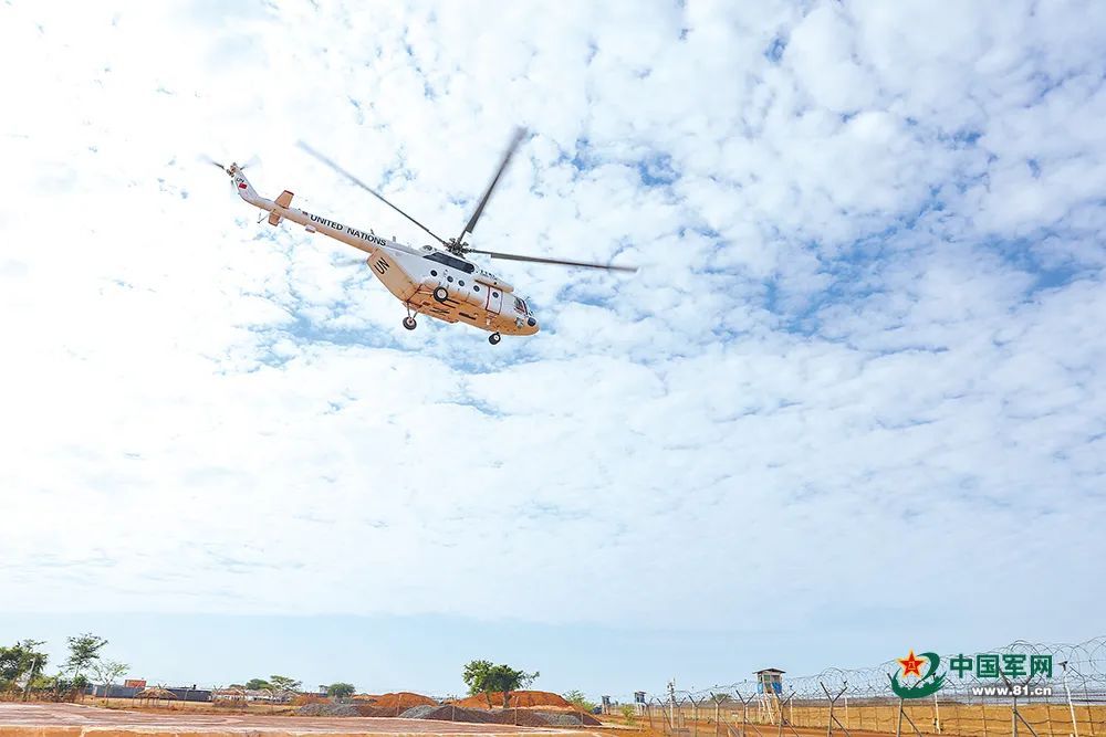 记者亲历维和一线丨飞行连长的担当
