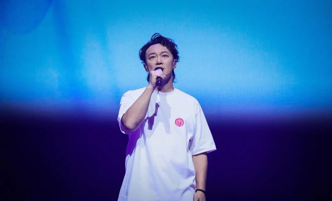 陈奕迅确诊！立即停止所有演出