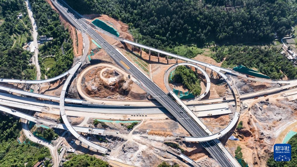 贵平高速公路建设进入冲刺阶段