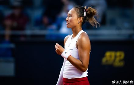 郑钦文首胜萨巴伦卡 郑钦文首胜萨巴伦卡